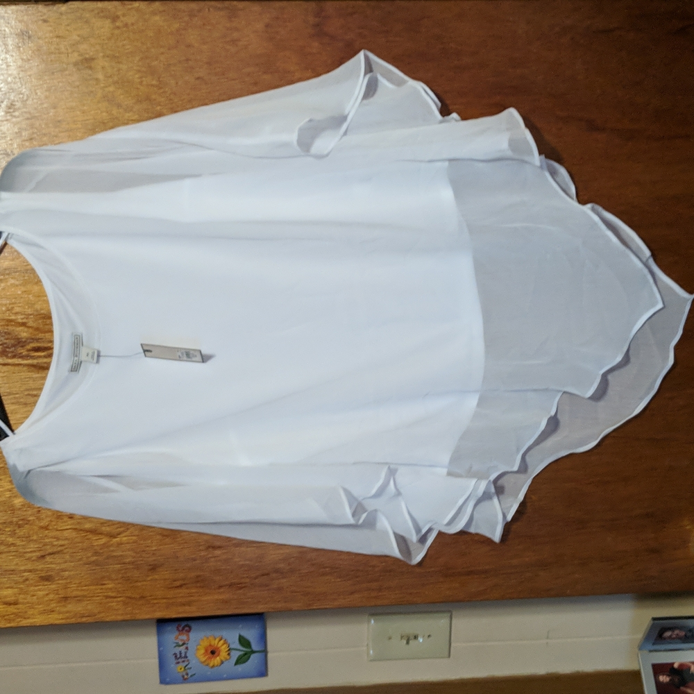 Dana Buchman NWT white blouse cape style sleeves